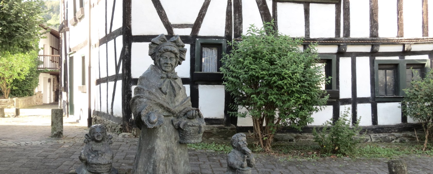 Buttermarkt Brunnen, © TI Hocheifel-Nürburgring,Verbandsgemeindeverwaltung Adenau