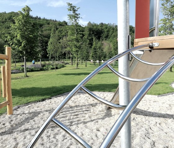 Hangelger&uuml;st Spielplatz M&uuml;sch, &copy; Tourist-Information Hocheifel-N&uuml;rburgring