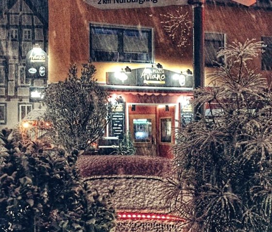 Piazza Aviano Winterstyle, &copy; Joni Kola