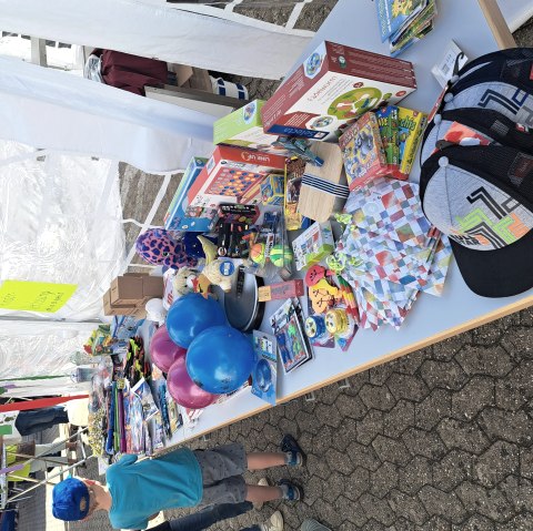 Kirmes Tombola für Kinder, © Dorfgemeinschaft Pomster,A.Hoffmann